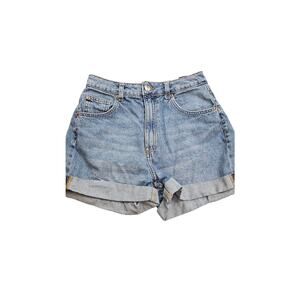 Divided size 4 shorts